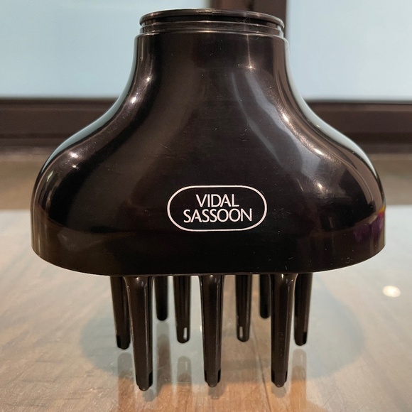 Excellent Condition Hair Diffuser Attachment with Extra Long Fingers - Picture 1 of 10